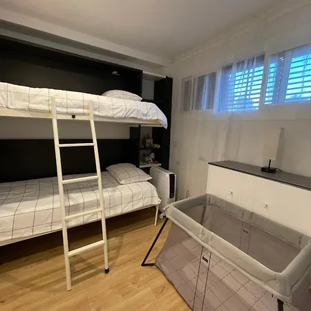 Flat With Pool In Apartment Sitges